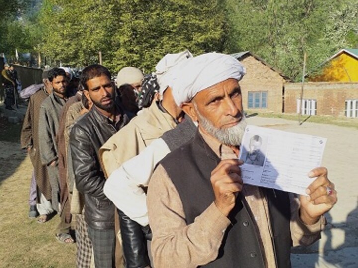 Lok Sabha election in J&K: In Mehbooba Mufti's hometown of Bijbehara, fear, hopelessness and reluctance grips voters
