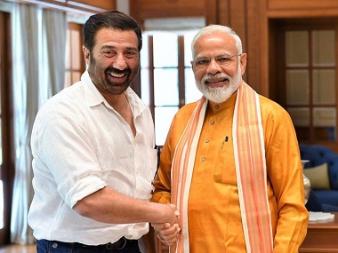 Lok Sabha polls: Narendra Modi lauds Sunny Deol's 'passion for a better India', quotes dialogue from Gadar Lok Sabha polls: Narendra Modi lauds Sunny Deol's 'passion for a better India', quotes dialogue from Gadar