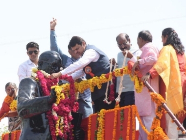 Ambedkar Jayanti: Devendra Fadnavis pays tribute to Dalit leader, alleges Congress did nothing to preserve his memories Ambedkar Jayanti: Devendra Fadnavis pays tribute to Dalit leader, alleges Congress did nothing to preserve his memories