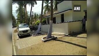 In Tamil Nadu, I-T Dept seizes Rs 15 crore cash in raids in Chennai, Namakkal and Tirunelveli ahead of phase 2 LS polls