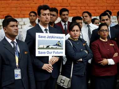 Jet Airways pilots' union moves Supreme Court seeking release of interim funds from SBI Jet Airways pilots' union moves Supreme Court seeking release of interim funds from SBI
