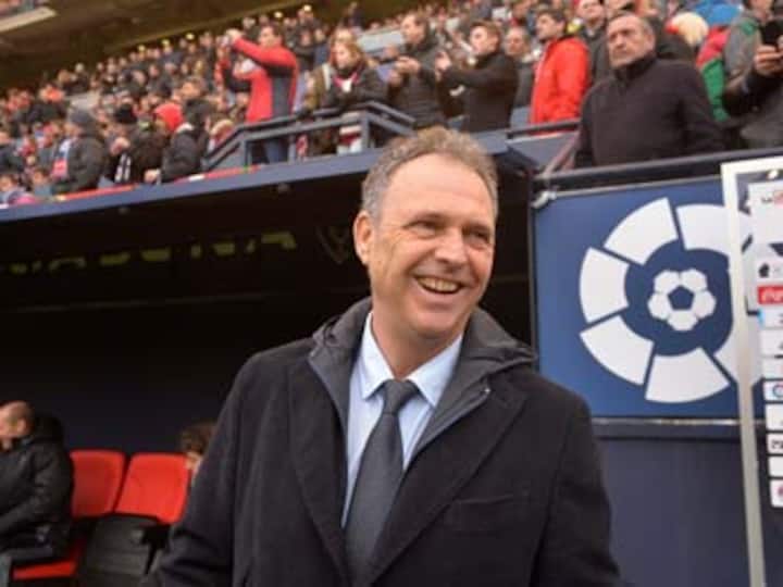 LaLiga: 63-year-old Sevilla coach Joaquin Caparros reveals chronic leukemia, says it will not prevent him from continuing job LaLiga: 63-year-old Sevilla coach Joaquin Caparros reveals chronic leukemia, says it will not prevent him from continuing job