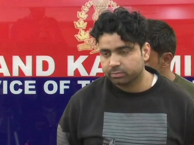 'Trained in Muzaffarabad': Pakistani LeT militant Mohammad Waqar Awan arrested in Baramulla 'Trained in Muzaffarabad': Pakistani LeT militant Mohammad Waqar Awan arrested in Baramulla