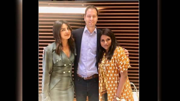 Priyanka Chopra, Mindy Kaling team up for a wedding comedy film for Universal Pictures