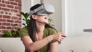 Oculus Rift S and Oculus Quest go on sale in the US, pricing starts at $399