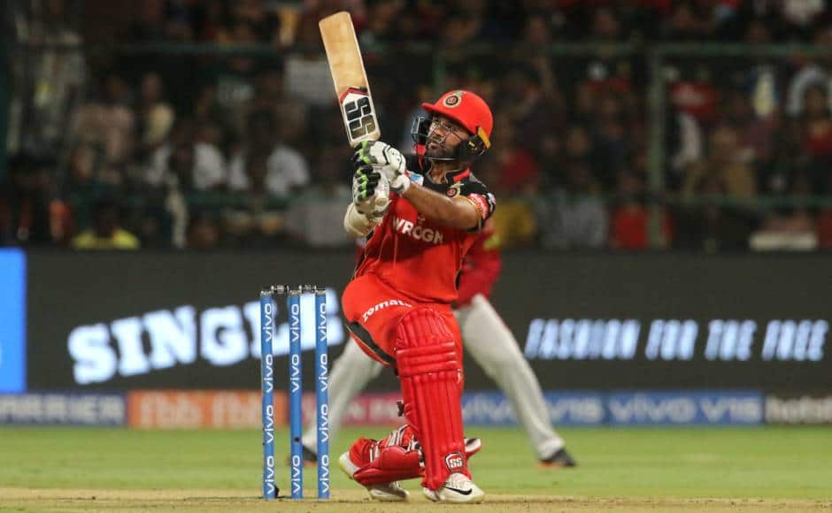 Parthiv Patel gave RCB the perfect start once again as he slammed 43 off 24 after Virat Kohli got out cheaply early in the innings. Sportzpics 