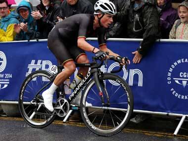 Olympic track cycling champion Peter Kennaugh to take break to cope with 'ongoing mental health issues'