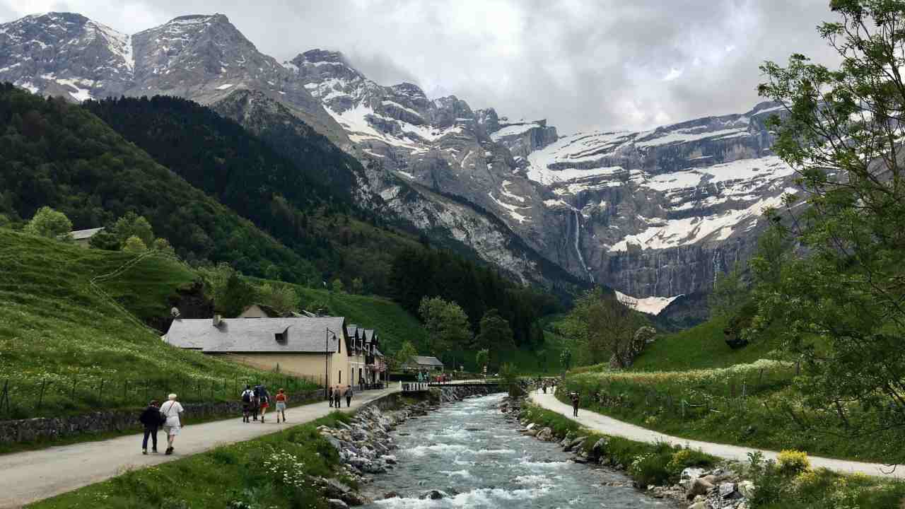 Airborne plastic particles have gone as far as remote mountaintops, study claims