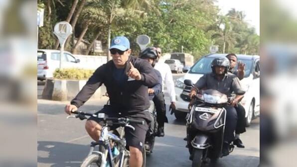 Salman Khan accused of snatching journalist's phone; complaint filed against actor