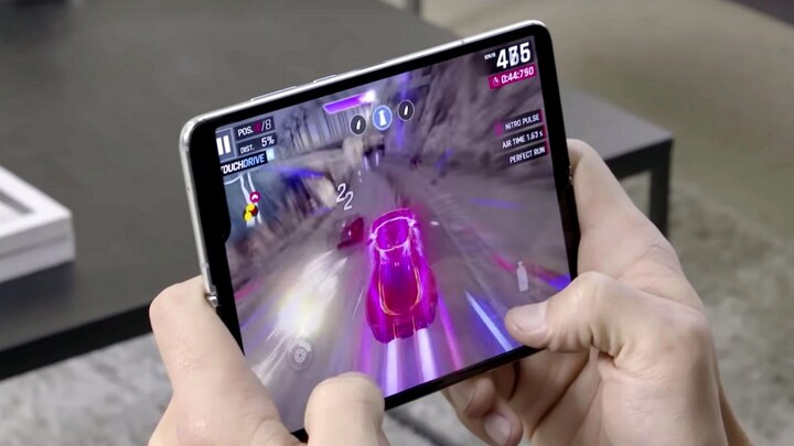 Samsung Galaxy Fold spotted being openly used in a Delhi metro ahead of relaunch: Report