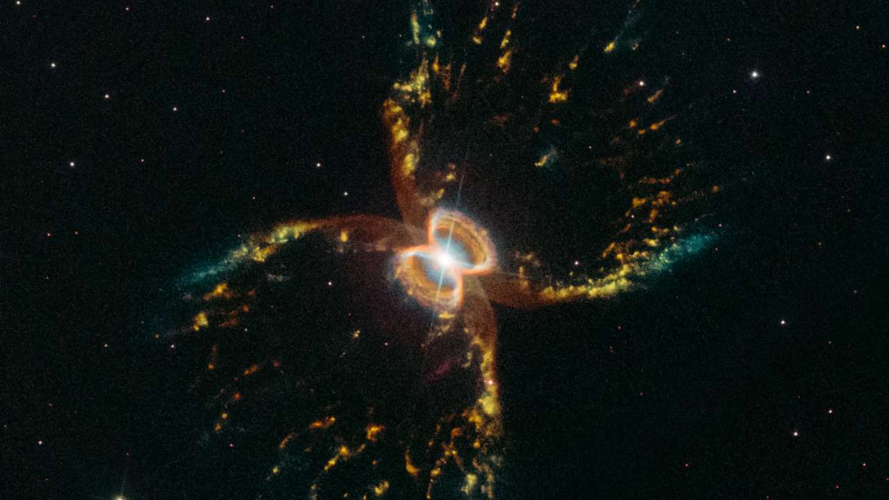 NASA's Hubble takes beautiful image of Southern Crab nebula to celebrate turning 29 NASA's Hubble takes beautiful image of Southern Crab nebula to celebrate turning 29