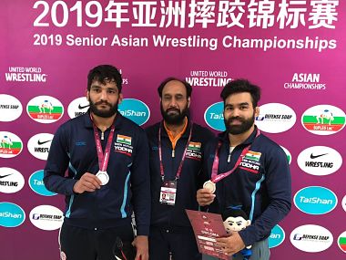 Asian Wrestling Championships: Gurpreet Singh, Sunil Kumar bring home silvers in Greco-Roman; Prem loses bronze playoff Asian Wrestling Championships: Gurpreet Singh, Sunil Kumar bring home silvers in Greco-Roman; Prem loses bronze playoff