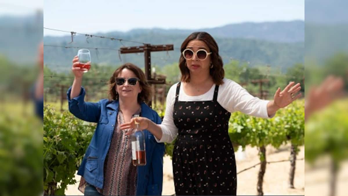 Wine Country trailer Amy Poehler, Maya Rudolph, Tina Fey revive old