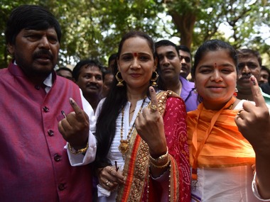 Mumbai Lok Sabha Election voting Updates: Average turnout in city constituencies breaches 50 percent mark at 6 pm