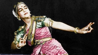 Fashioning the dancing body: Tracing the evolution of the Bharatanatyam costume, from Devadasis to modern times