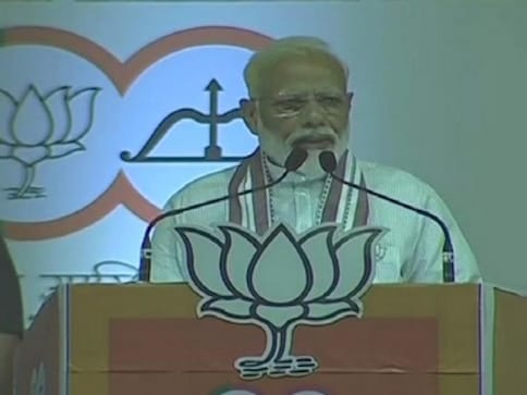 Narendra Modi in Mumbai; Lok Sabha Election 2019 updates: Don't waste vote on Congress, which can at best win 50 seats, says PM Narendra Modi in Mumbai; Lok Sabha Election 2019 updates: Don't waste vote on Congress, which can at best win 50 seats, says PM