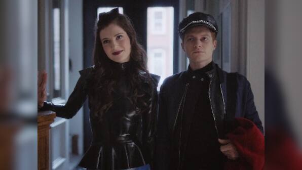 BONDiNG trailer: Zoe Levin is a dominatrix, Brendan Scannell her bodyguard in Netflix comedy series