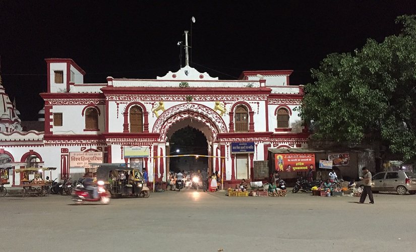 Lok Sabha election 2019: In Naxal-affected Bastar, Congress and BJP wage last-minute battle