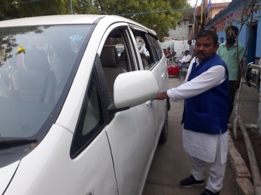 Travels through the Hindi belt: Ex-corporator in Kanpur cultivates following by helping the unemployed take on the system Travels through the Hindi belt: Ex-corporator in Kanpur cultivates following by helping the unemployed take on the system