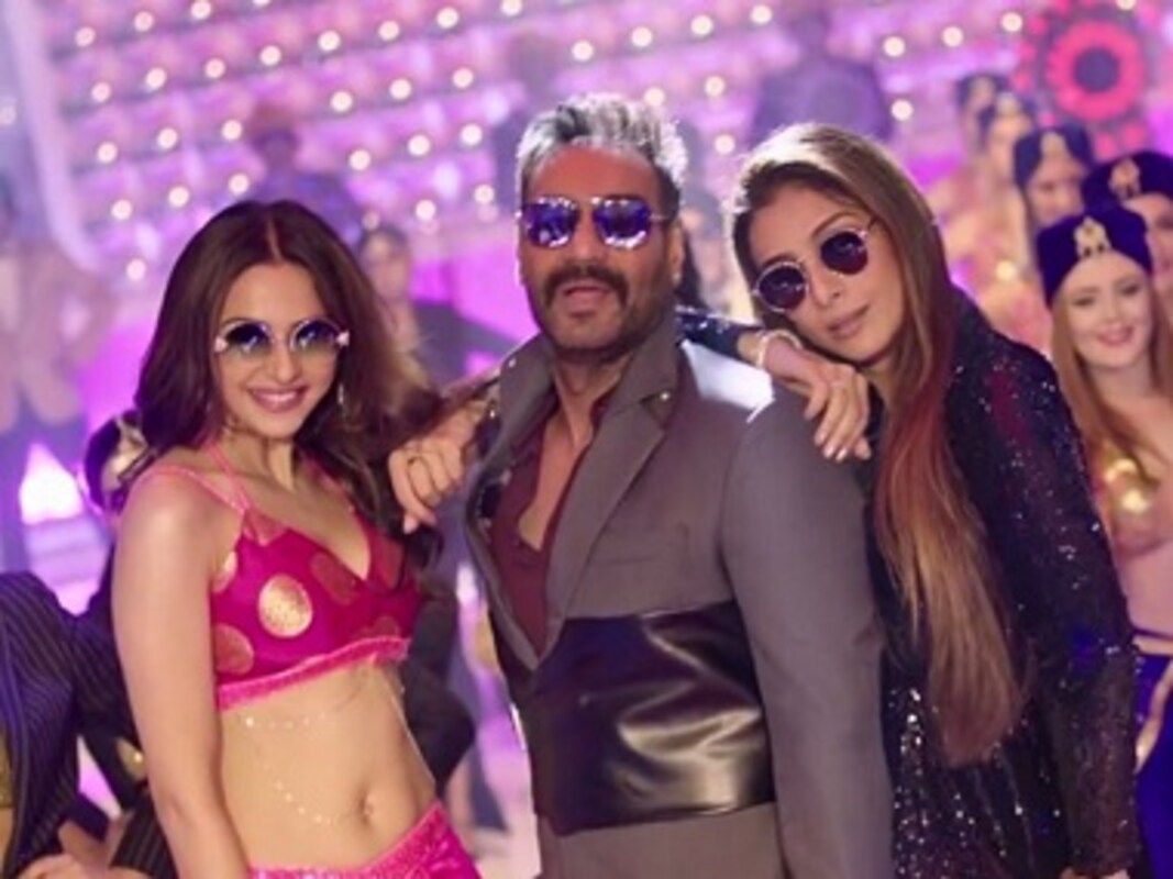 De De Pyaar De New Song Hauli Hauli Ajay Devgn Rakul Preet Tabu Feature In Nehar Kakkar S Party Track Entertainment News Firstpost