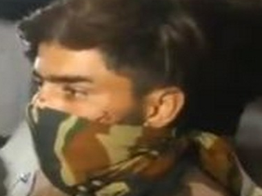 Attack on CRPF convoy in Banihal was a 'fidayeen' attack by Hizb-ul-Mujahideen, police says after arrest of Shopian-based accused Attack on CRPF convoy in Banihal was a 'fidayeen' attack by Hizb-ul-Mujahideen, police says after arrest of Shopian-based accused