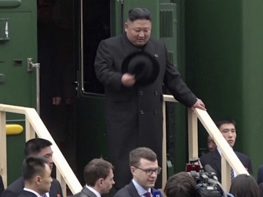 Kim Jong-un arrives in Russia ahead of summit with Vladimir Putin; North Korean leader to discuss Korean Peninsula, bilateral ties tomorrow Kim Jong-un arrives in Russia ahead of summit with Vladimir Putin; North Korean leader to discuss Korean Peninsula, bilateral ties tomorrow