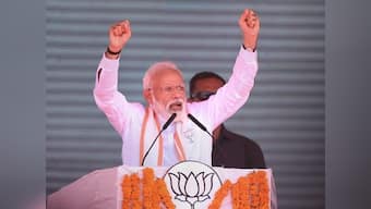 Congress demands probe into ‘suspicious black trunk’ in Narendra Modi’s chopper during Karnataka visit