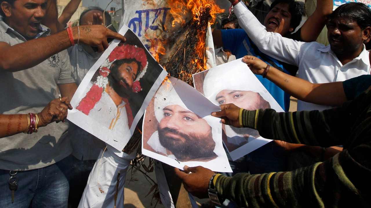 Narayan Sai, Asaram's son, gets life imprisonment in 2013 rape case; Surat  court orders him to pay survivor Rs 5 lakh - India News , Firstpost