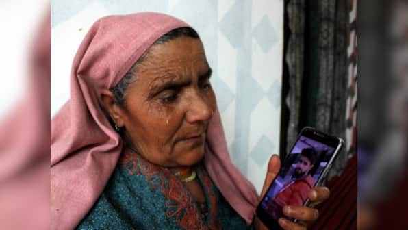 Lok Sabha polls: In south Kashmir, campaigns remain muted; scores of youth arrested on stone-pelting charges