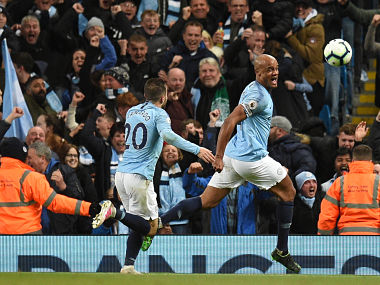 Premier League: Manchester City captain Vincent Kompany scores a stunner against Leicester to keep team on course for title Premier League: Manchester City captain Vincent Kompany scores a stunner against Leicester to keep team on course for title