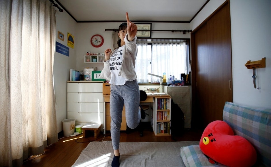 Nao Niitsu, 19, a college freshman from Tokyo, who wants to be a K-pop star, practices dancing to K-pop songs in her room in Tokyo, Japan. Reuters/Kim Kyung-Hoon. Nao Niitsu, 19, a college freshman from Tokyo, who wants to be a K-pop star, practices dancing to K-pop songs in her room in Tokyo, Japan. Reuters/Kim Kyung-Hoon.