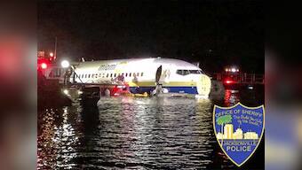Boeing 737 flight, with 136 onboard, crashes into Florida waters near Jacksonville; no casualties reported