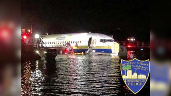 Boeing 737 flight, with 136 onboard, crashes into Florida waters near Jacksonville; no casualties reported