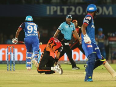 IPL 2019, DC vs SRH: Amit Mishra only the second player in tournament history to be dismissed for obstructing field IPL 2019, DC vs SRH: Amit Mishra only the second player in tournament history to be dismissed for obstructing field