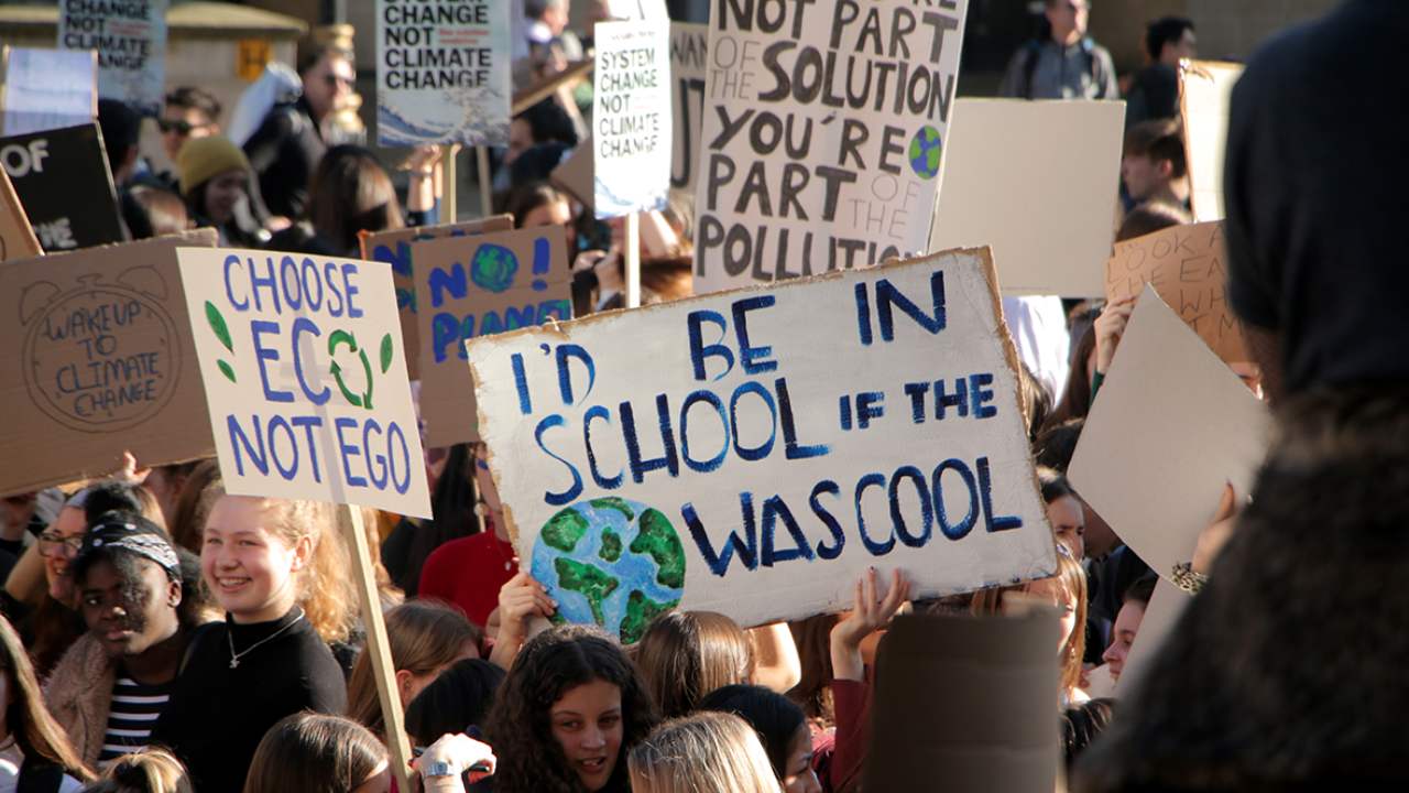 Climate change poses a lifelong risk to children world over alongside air pollution, extreme weather Climate change poses a lifelong risk to children world over alongside air pollution, extreme weather