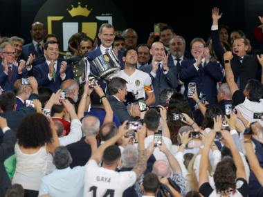 Copa del Rey: Valencia register thrilling 2-1 victory over deflated Barcelona to win first trophy since 2008 Copa del Rey: Valencia register thrilling 2-1 victory over deflated Barcelona to win first trophy since 2008