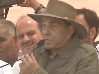 Gurdaspur polls: Dharmendra seeks support for son Sunny Deol, says he has come to hear peoples pain, not debate