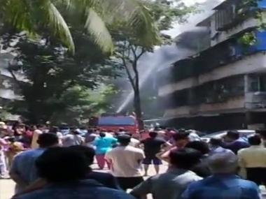 15-year-old girl dies after fire breaks out in building at Mumbai's Dadar Police Colony 15-year-old girl dies after fire breaks out in building at Mumbai's Dadar Police Colony
