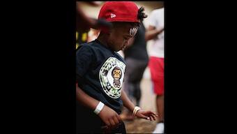 Rapper Future gifts five-year-old son a gold Rolex on birthday; Twitterati ask 'Can he even tell the time?'