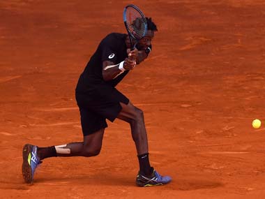 Madrid Open: Gael Monfils' tricks and flicks fall short yet again as Frenchman squanders two match-points against Roger Federer Madrid Open: Gael Monfils' tricks and flicks fall short yet again as Frenchman squanders two match-points against Roger Federer