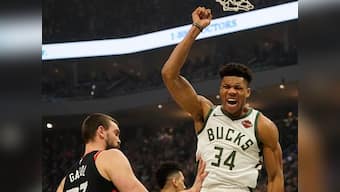 NBA Playoffs 2019: Giannis Antetokounmpo grabs 30 points in Milwaukee Bucks' Game 2 trouncing of Toronto Raptors
