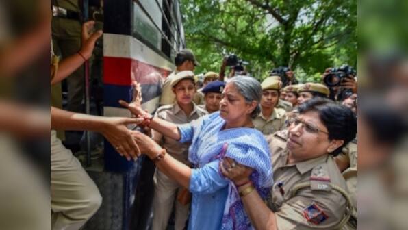 Section 144 imposed outside SC, 55 detained as lawyers protest procedure to probe sexual harassment charges against CJI Ranjan Gogoi