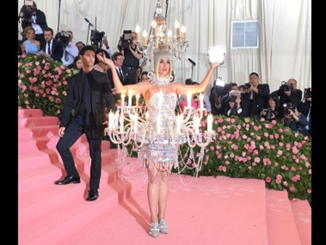 Met Gala 19 Outfits Remind Twitter Of Disney Characters Fans Compare Katy Perry To Beauty And The Beast S Lumiere Entertainment News Firstpost