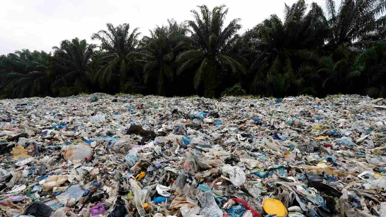 Plastic dumping in the East drops sharply as Asian countries ship waste back to exporters Plastic dumping in the East drops sharply as Asian countries ship waste back to exporters