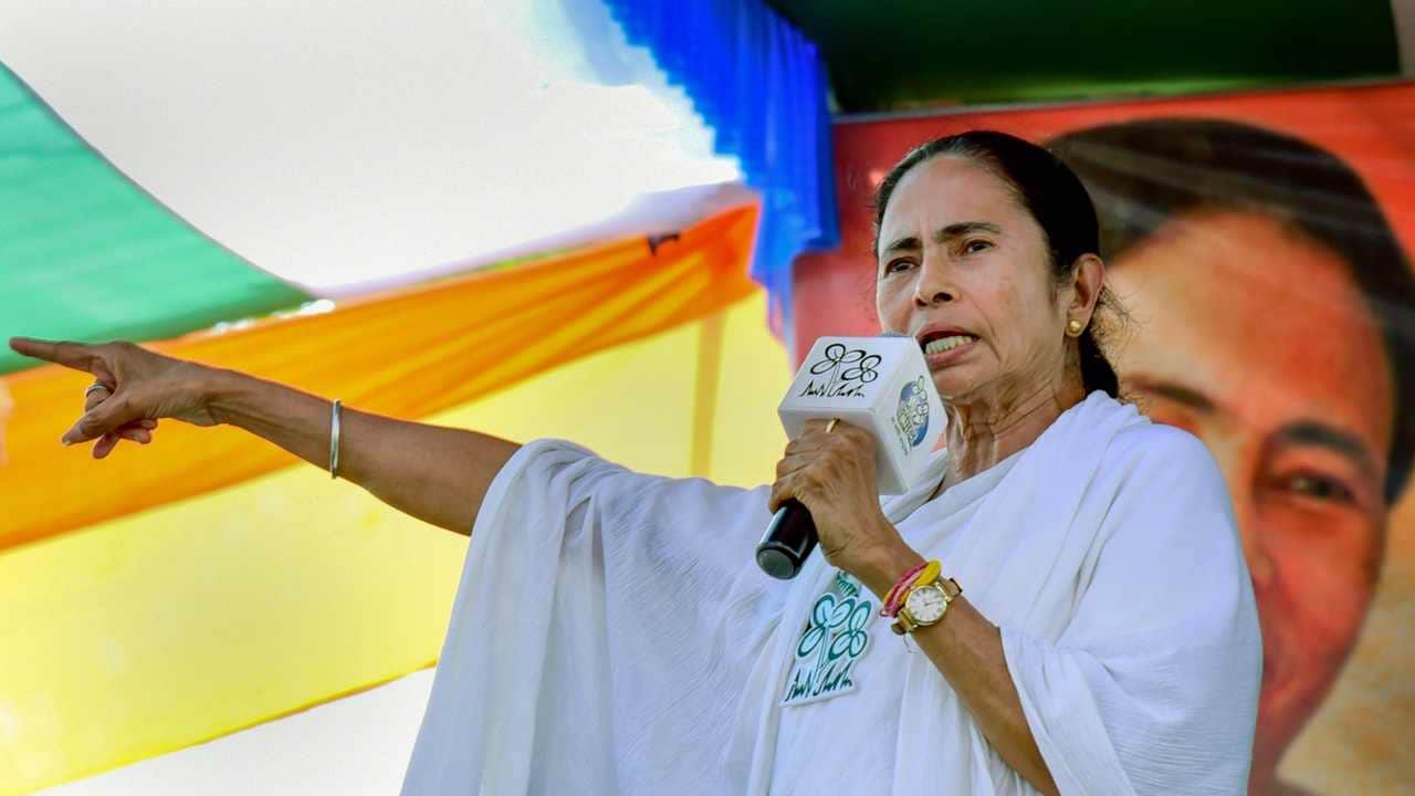 Mamata Banerjee reshuffles TMC ahead of Bengal polls, appoints new party members as district chiefs