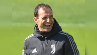Serie A: Juventus boss Massimiliano Allegri laughs off rumours of leaving club at end of the season
