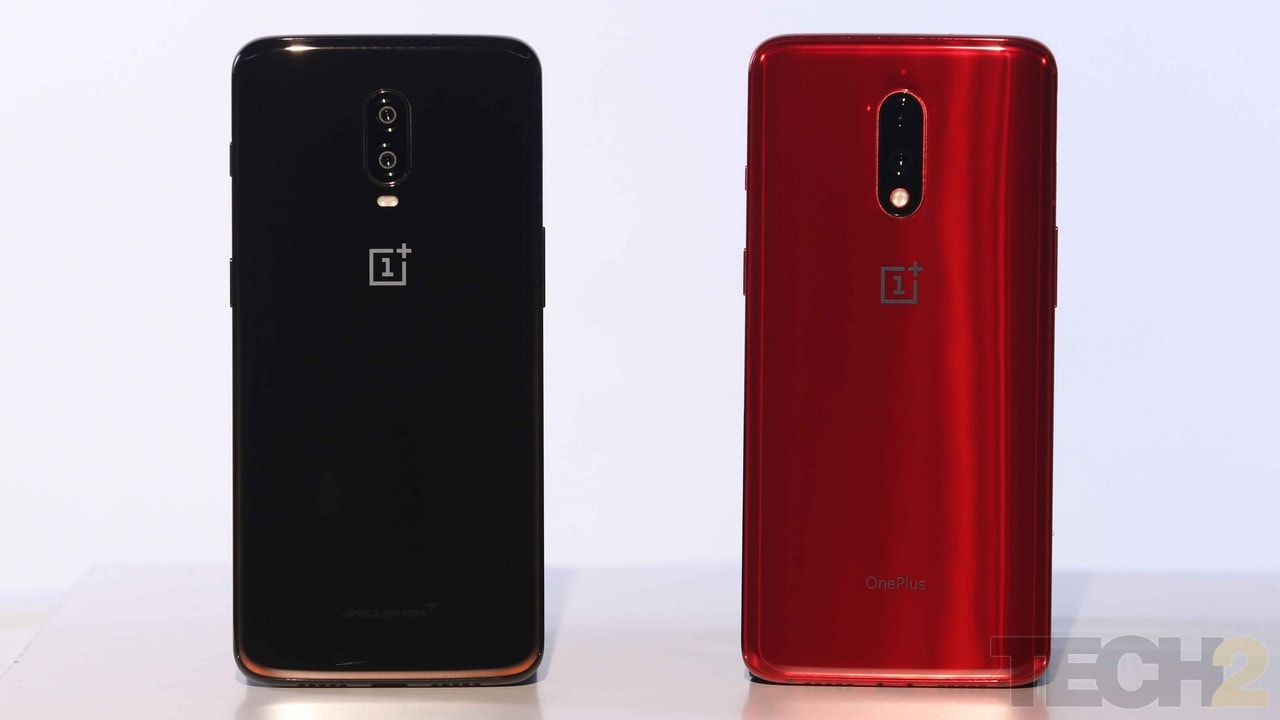 The OnePlus 6T (left) looks identical to the OnePlus 7 on the right. Image: Tech2/Omkar P