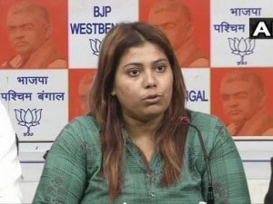 SC raps West Bengal govt, Kolkata Police for not immediately releasing Priyanka Sharma despite order, calls arrest arbitrary