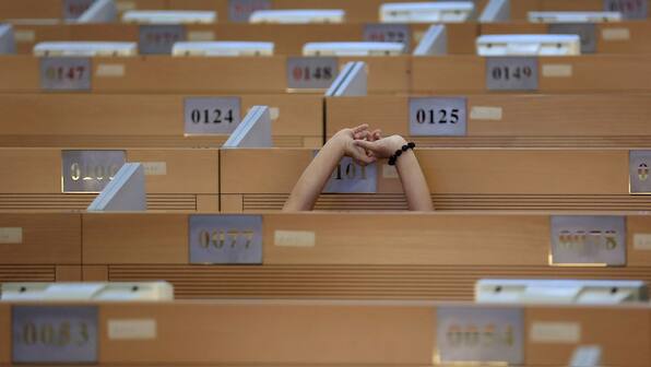 China's 996 work policy is causing a high rate of burn-out among its tech workers