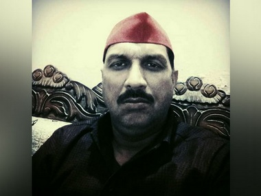 Samajwadi Party leader Rakesh Yadav shot dead in Aligarh allegedly over property dispute; four suspects booked Samajwadi Party leader Rakesh Yadav shot dead in Aligarh allegedly over property dispute; four suspects booked